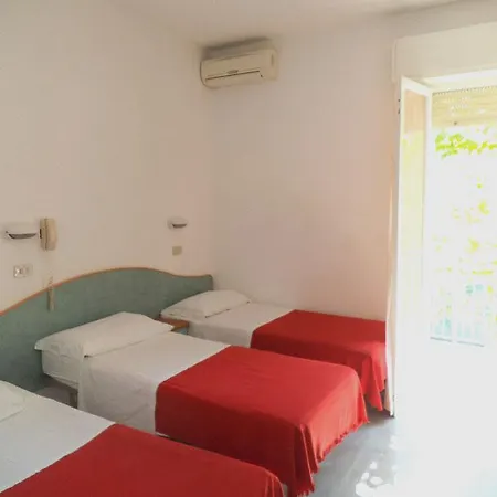 Отель Luna Rossa 3*