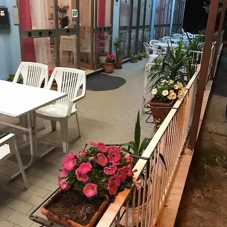 Luna Rossa 3* Римини